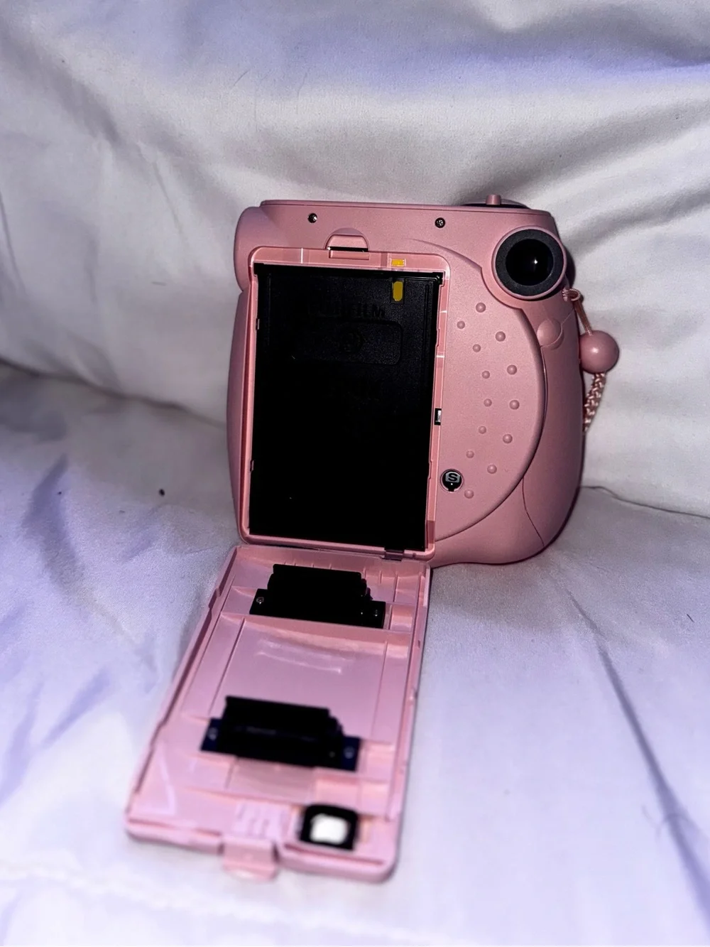 Fujifilm Instax Mini 7S Rose Pink Instant Camera with Wrist Strap